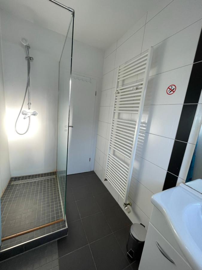Schoene Zentrale Zimmer In Wilhelmshaven Apartman Kültér fotó