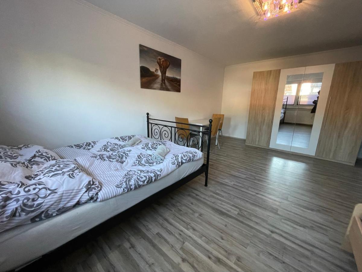 Schoene Zentrale Zimmer In Wilhelmshaven Apartman Kültér fotó